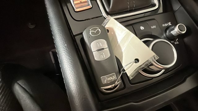 Used 2018 MAZDA MAZDA3 Sport FWD image 21