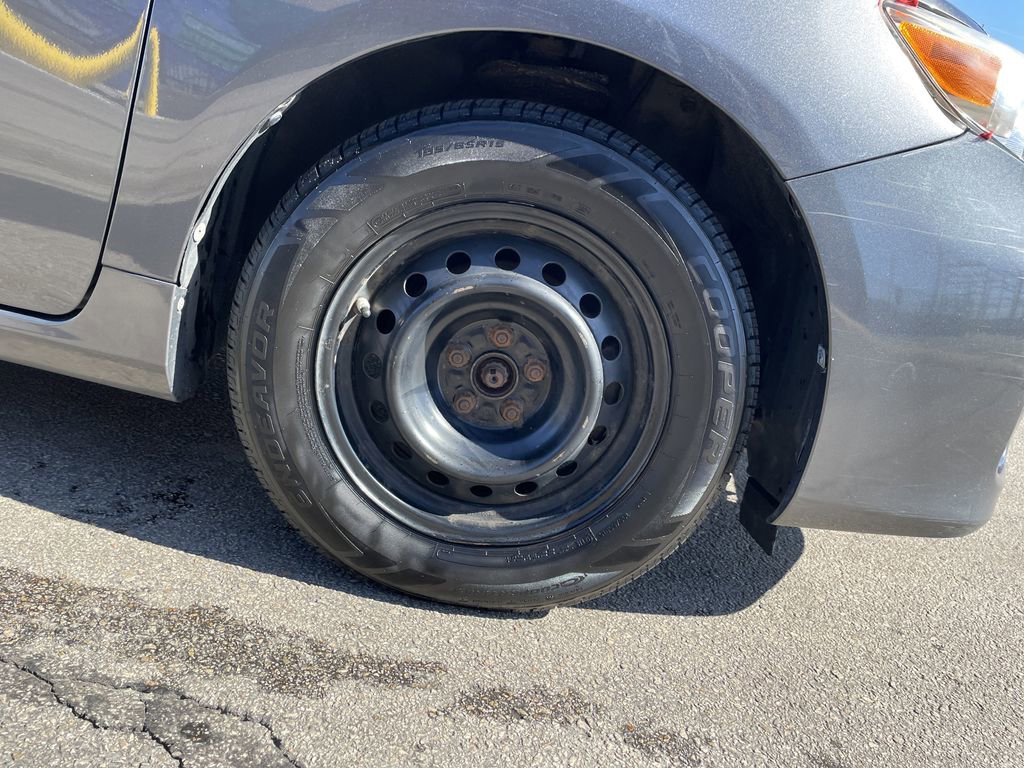 Used 2013 Toyota Corolla L image 11