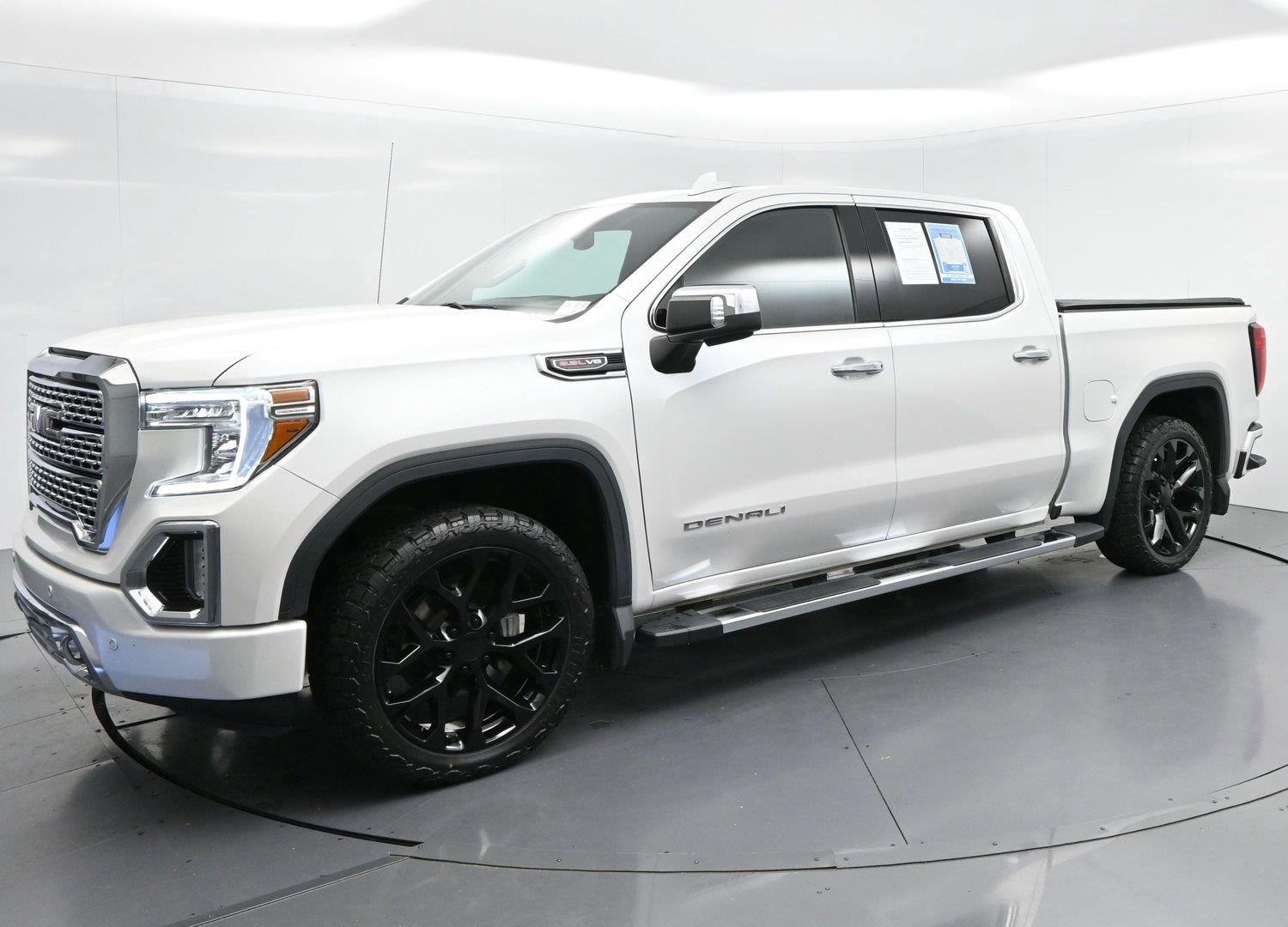 Used 2022 GMC Sierra 1500 Denali w/ Driver Alert Package II AWD/4WD image 7