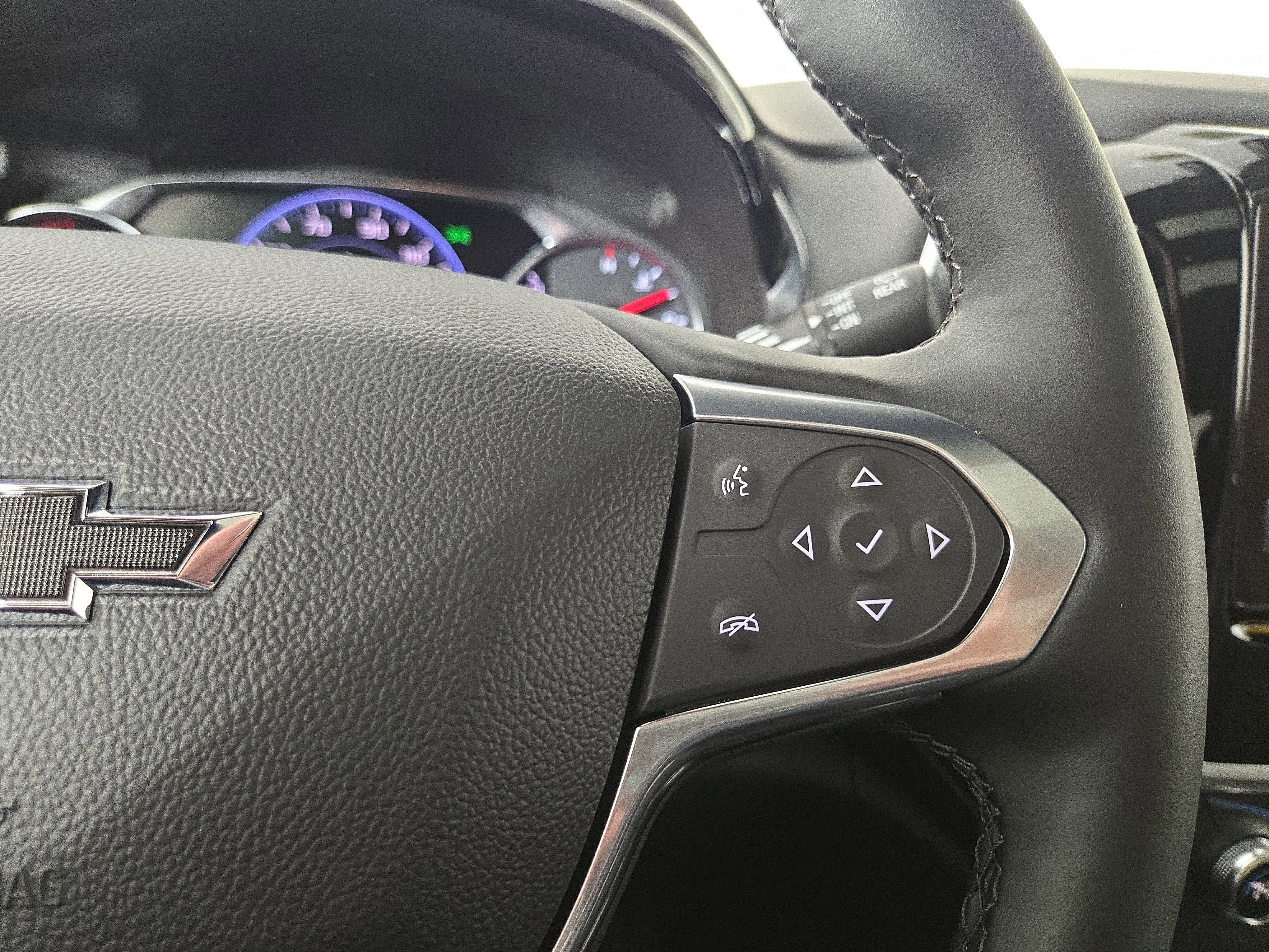 Certified 2024 Chevrolet Traverse Premier w/ Redline Edition image 17