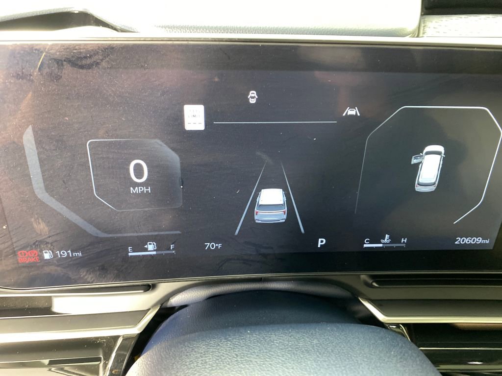 Used 2025 Kia Carnival SX Prestige image 19