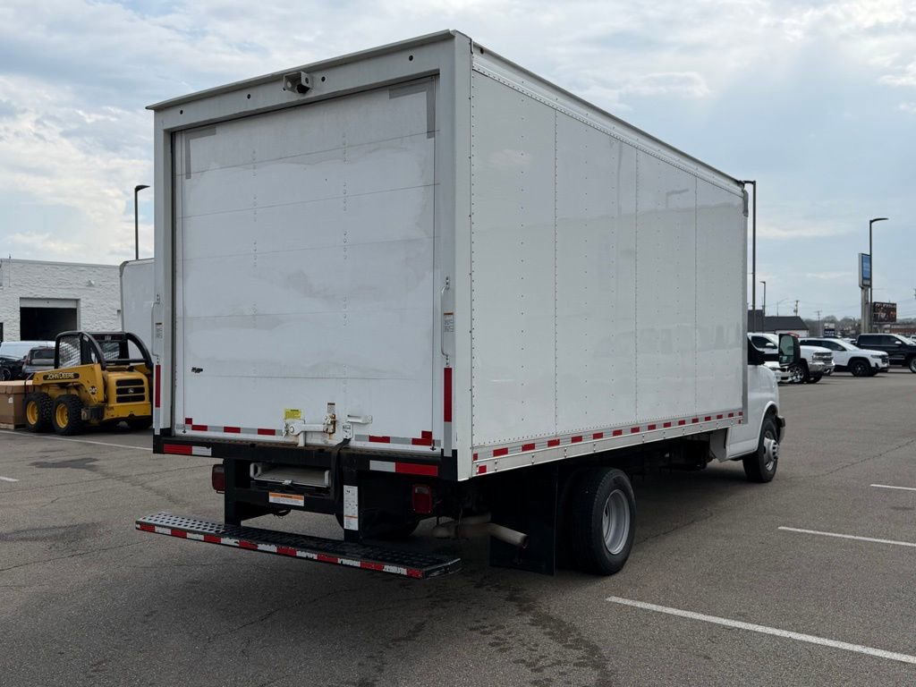 Used 2021 Chevrolet Express 3500 w/ Power Convenience Package image 6