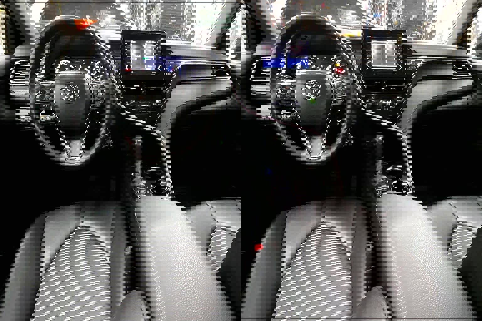 Certified 2024 Toyota Camry SE w/ Cold Weather Package image 15