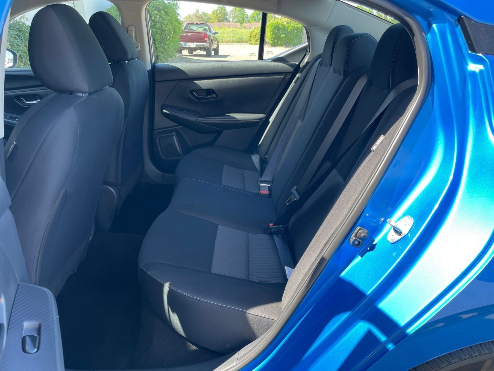 Used 2025 Nissan Sentra SV FWD image 25