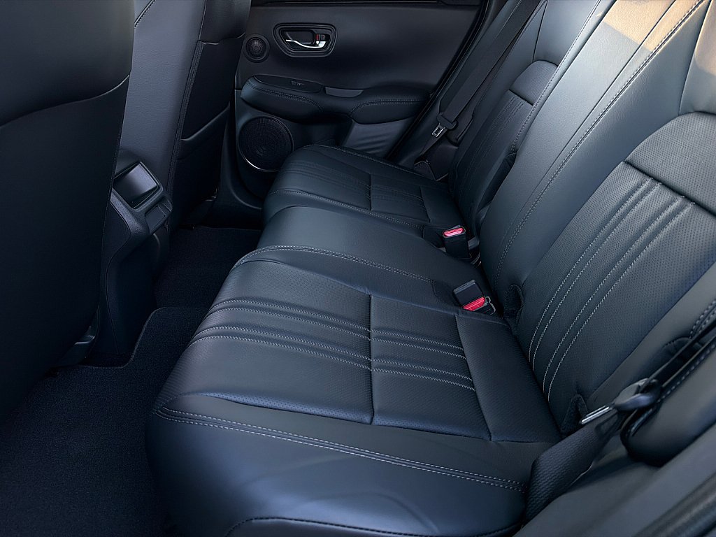 New 2027 Honda HR-V EX-L image 9