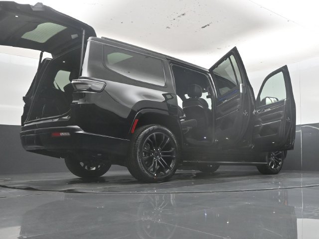 New 2026 Jeep Grand Wagoneer Summit AWD/4WD image 63
