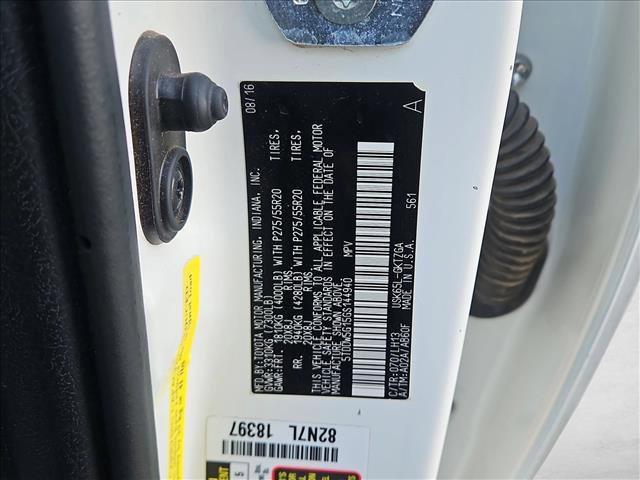 Used 2016 Toyota Sequoia Platinum image 28
