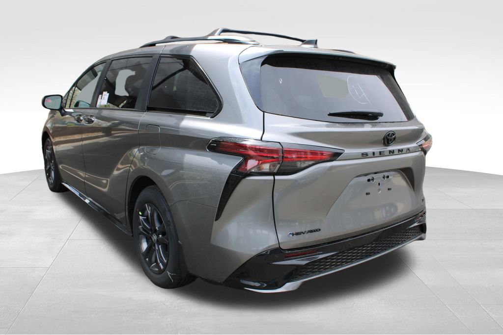 New 2026 Toyota Sienna XSE image 12