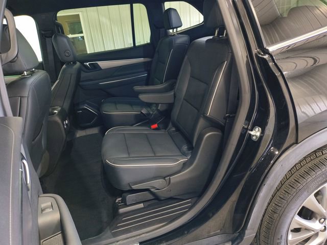 Used 2025 Buick Enclave Preferred AWD/4WD image 23