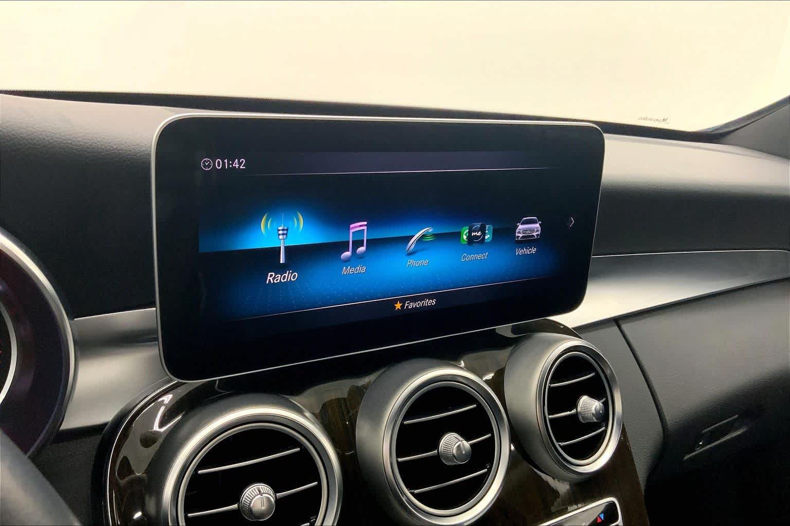 Used 2019 Mercedes-Benz C 300 Sedan image 23