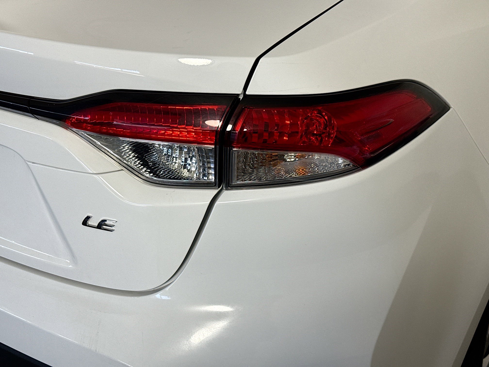 Used 2024 Toyota Corolla LE FWD image 33