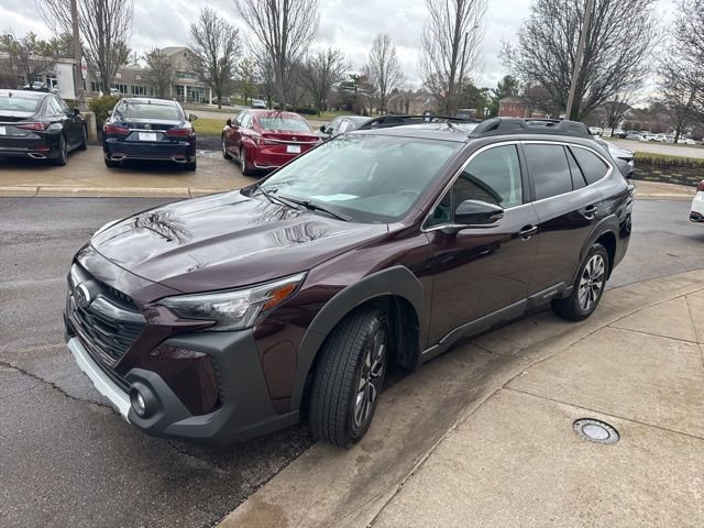 Used 2025 Subaru Outback Limited AWD/4WD image 7