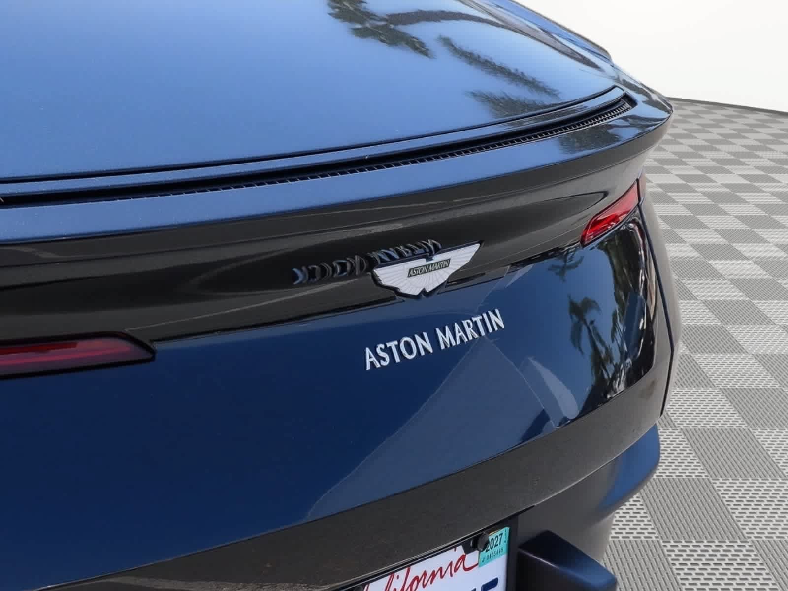 Used 2020 Aston Martin DB11 Coupe RWD image 11