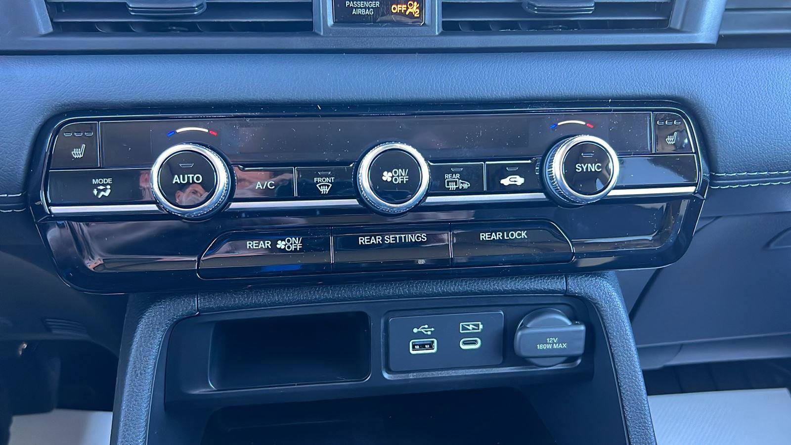 New 2025 Honda Pilot Touring image 28