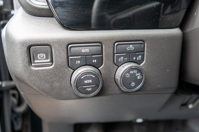 Used 2024 Chevrolet Silverado 1500 LT AWD/4WD image 21