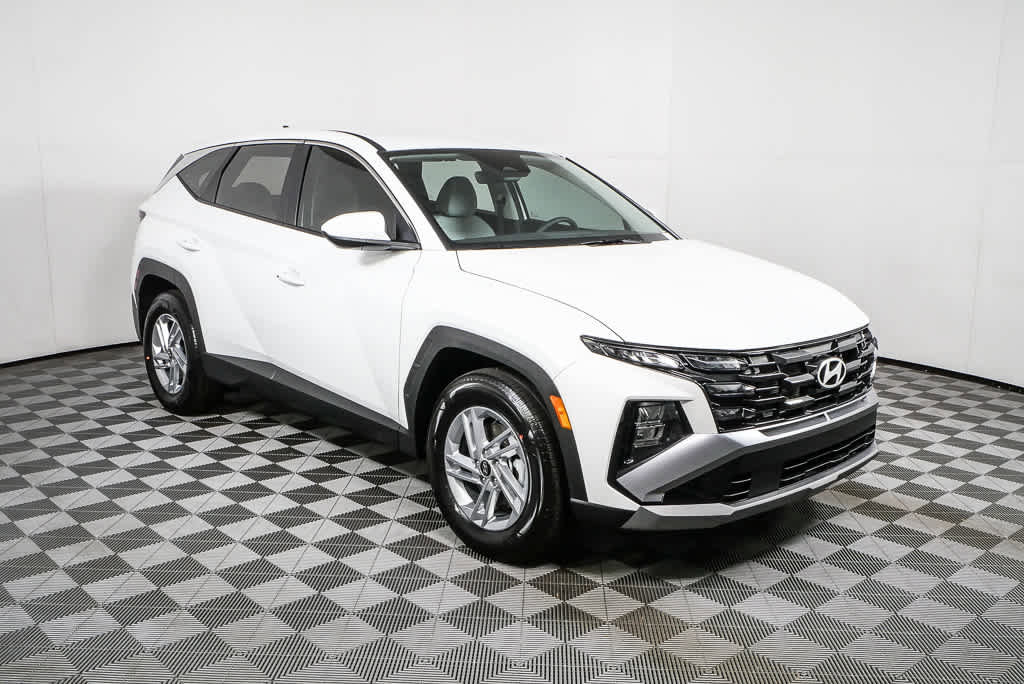 New 2026 Hyundai Tucson SE image 2