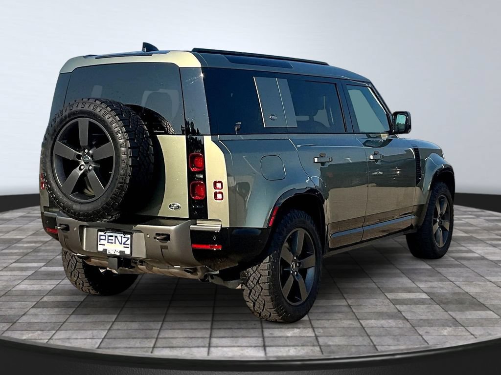 Used 2022 Land Rover Defender 110 X-Dynamic SE AWD/4WD image 7