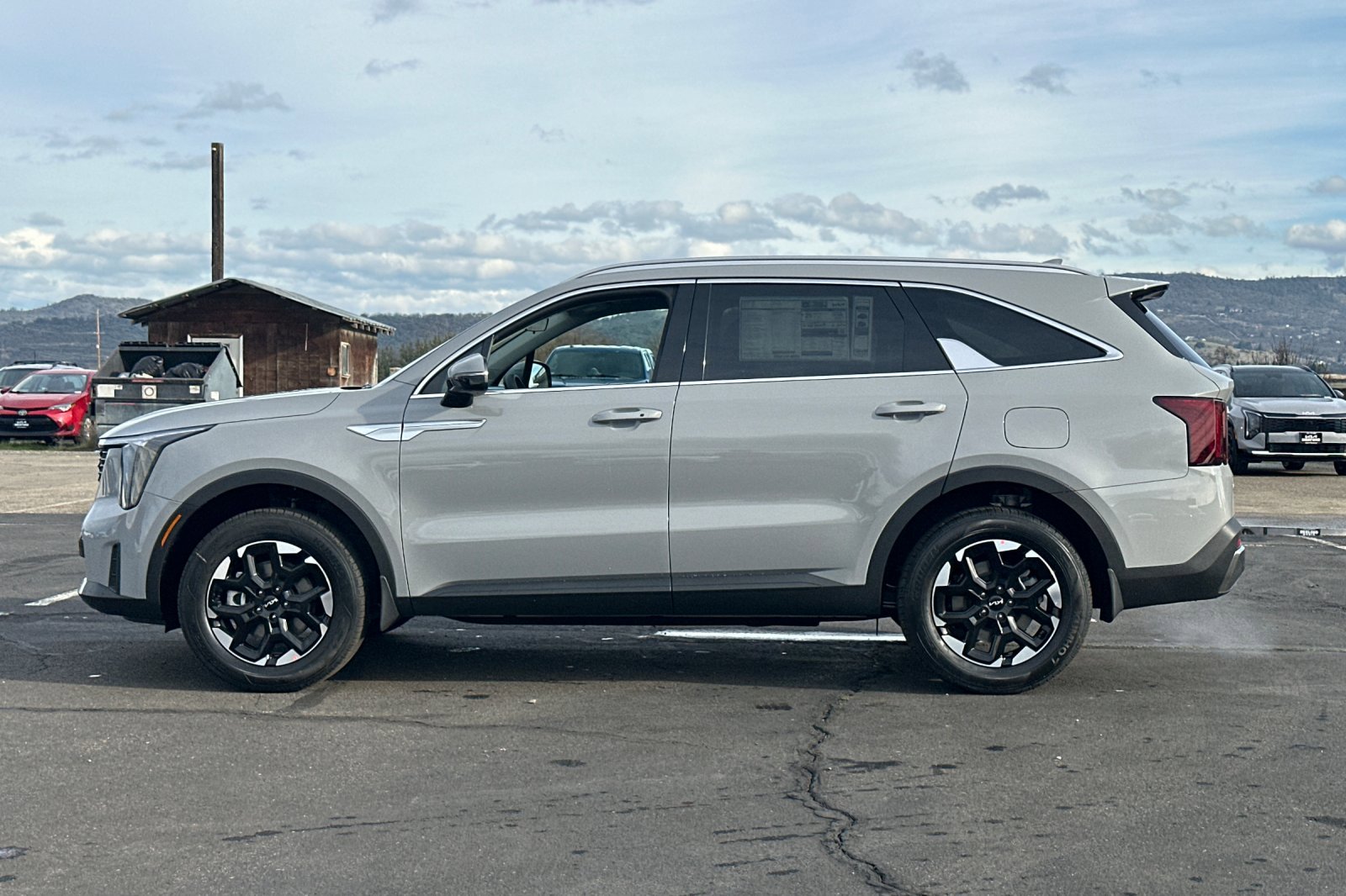 New 2026 Kia Sorento S image 8