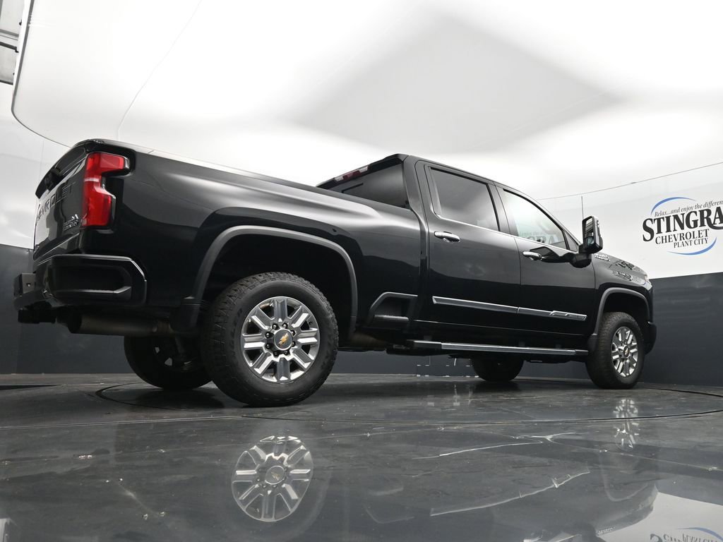 Used 2024 Chevrolet Silverado 2500 High Country w/ High Country Premium Package image 19