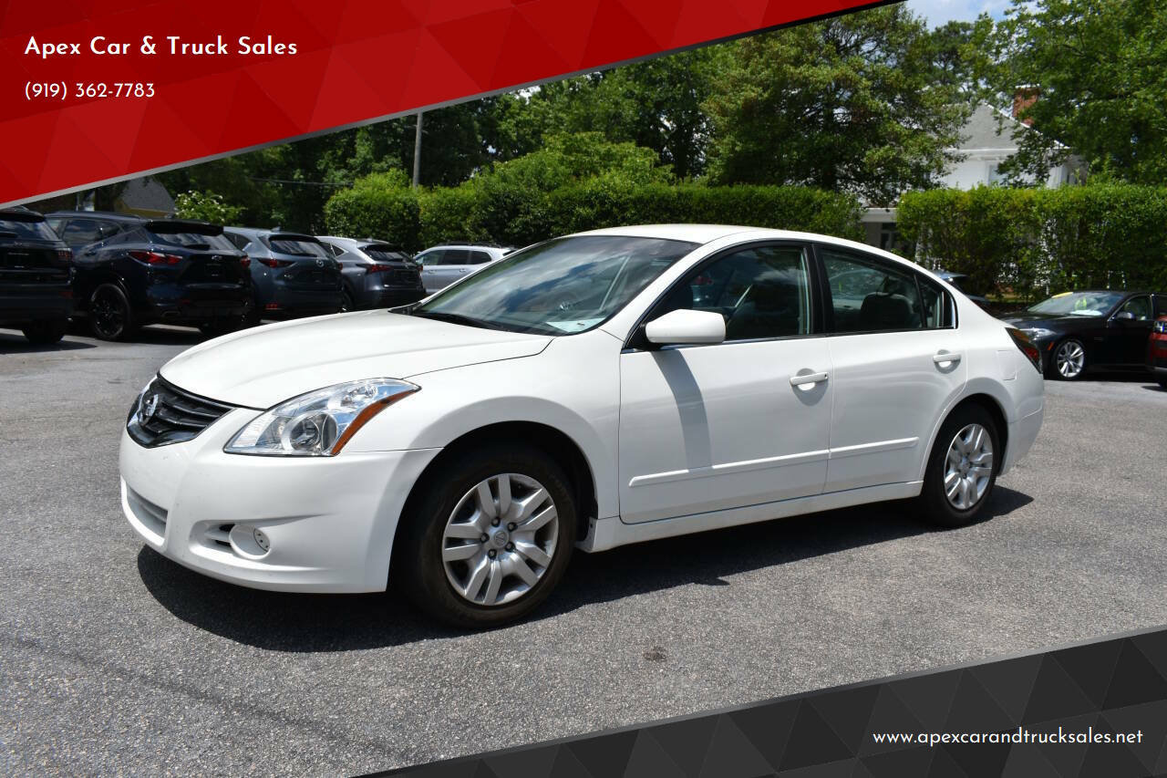 Used 2010 Nissan Altima 2.5 FWD image 1
