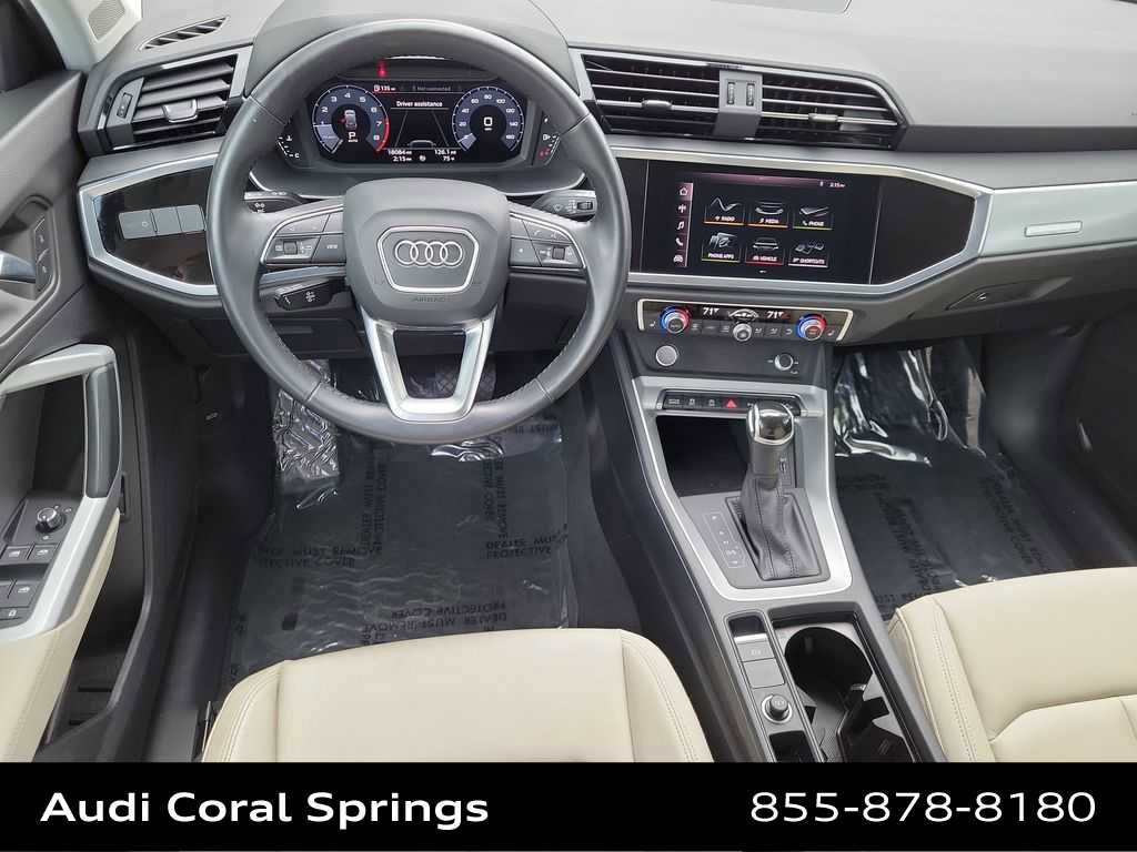 Used 2020 Audi Q3 2.0T Premium image 18