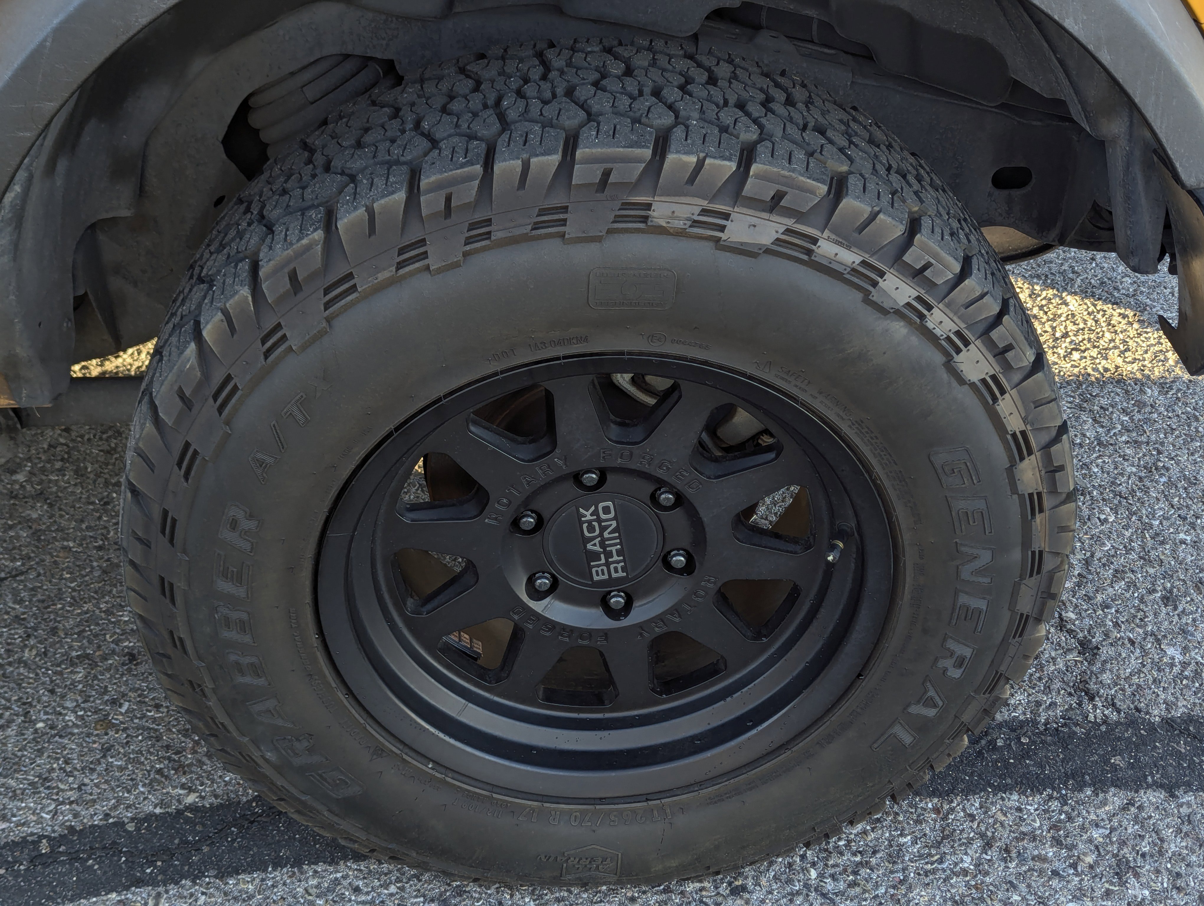 Used 2022 Ford Bronco Black Diamond image 7