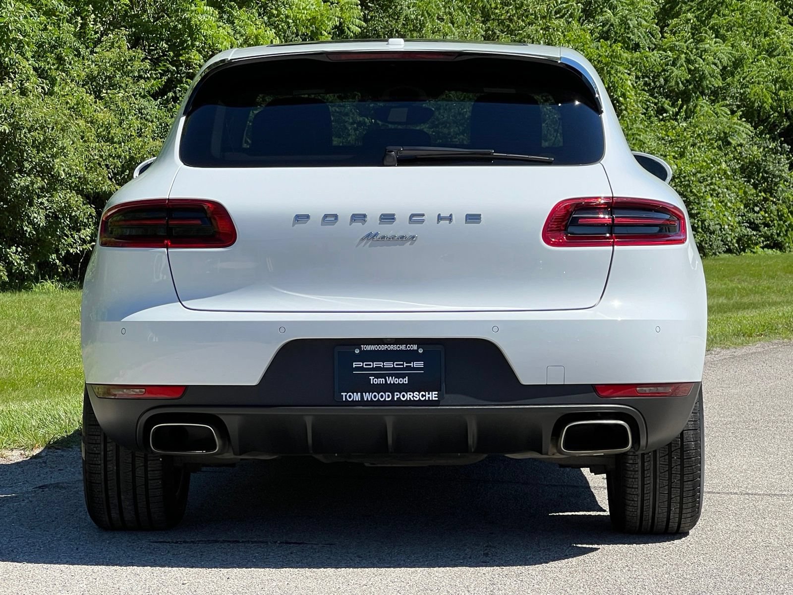 Used 2018 Porsche Macan AWD/4WD image 8