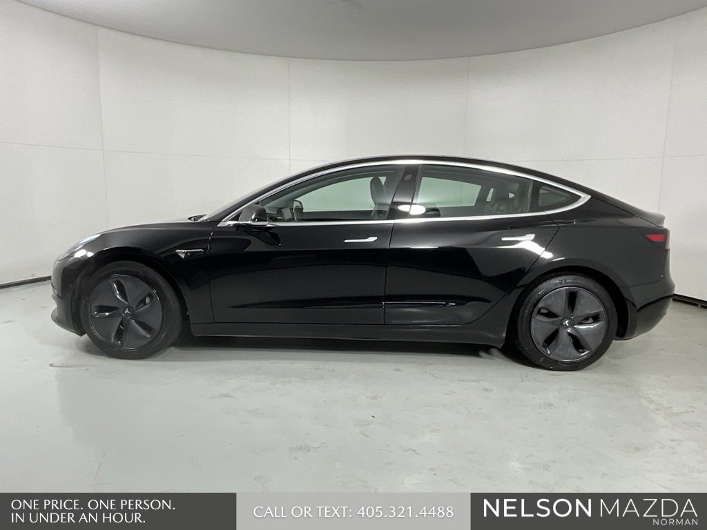 Used 2019 Tesla Model 3 Standard Range Plus image 5