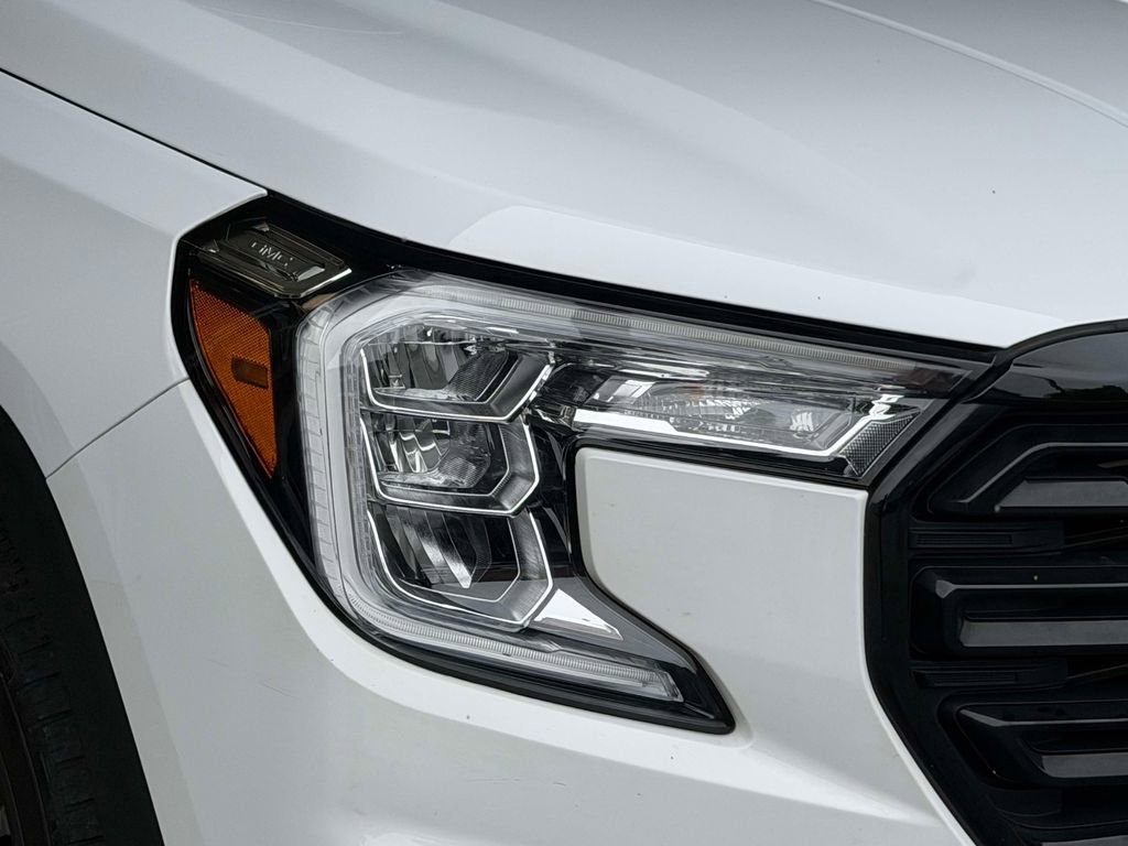 Used 2023 GMC Terrain SLE w/ Driver Convenience Package AWD/4WD image 17
