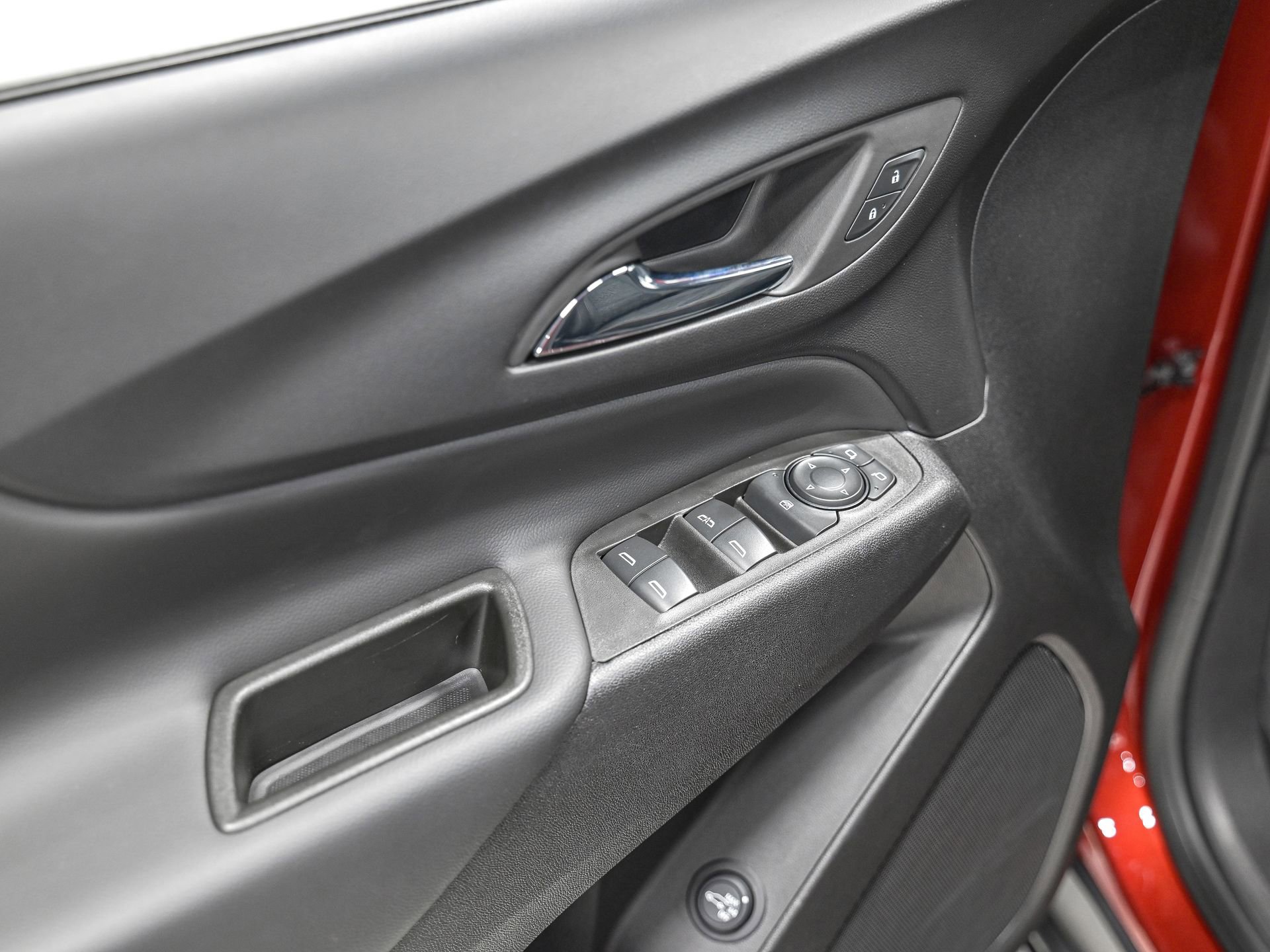 Used 2023 Chevrolet Equinox LT image 13