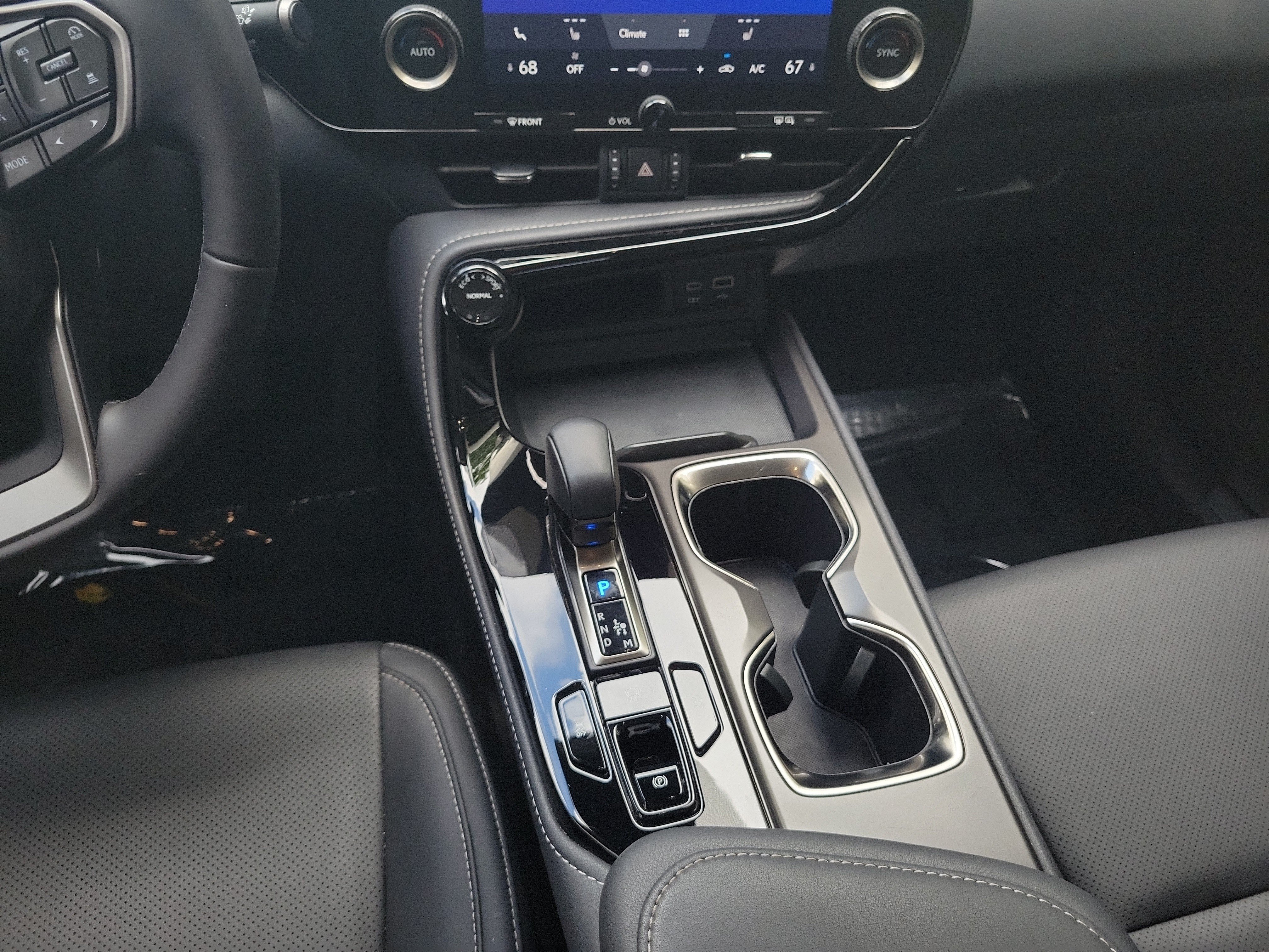 Certified 2024 Lexus NX 250 FWD w/ Towing Package (2000 Lbs) image 18