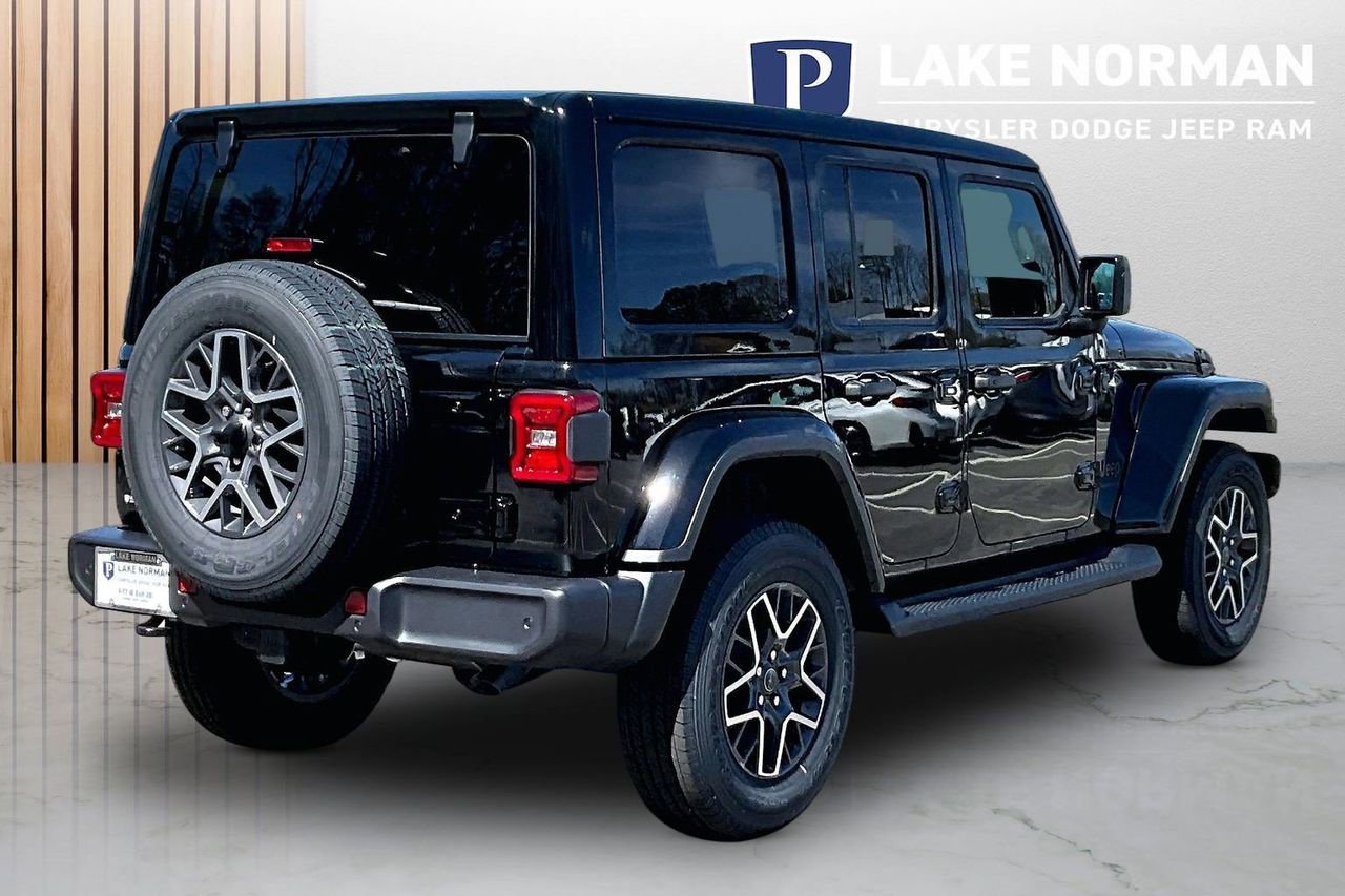 New 2026 Jeep Wrangler Sahara AWD/4WD image 9