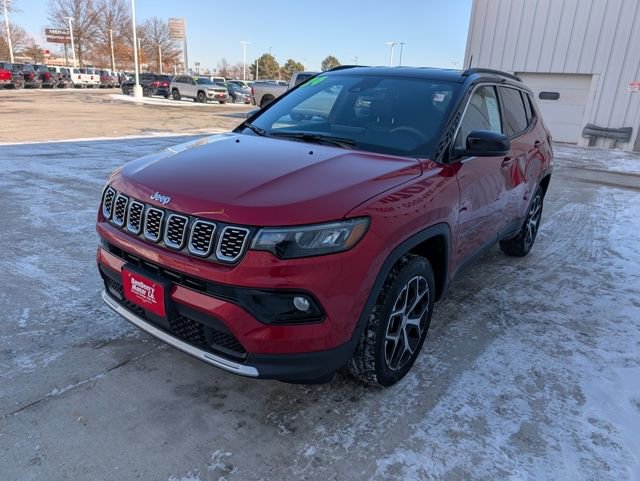 Used 2024 Jeep Compass Limited image 36