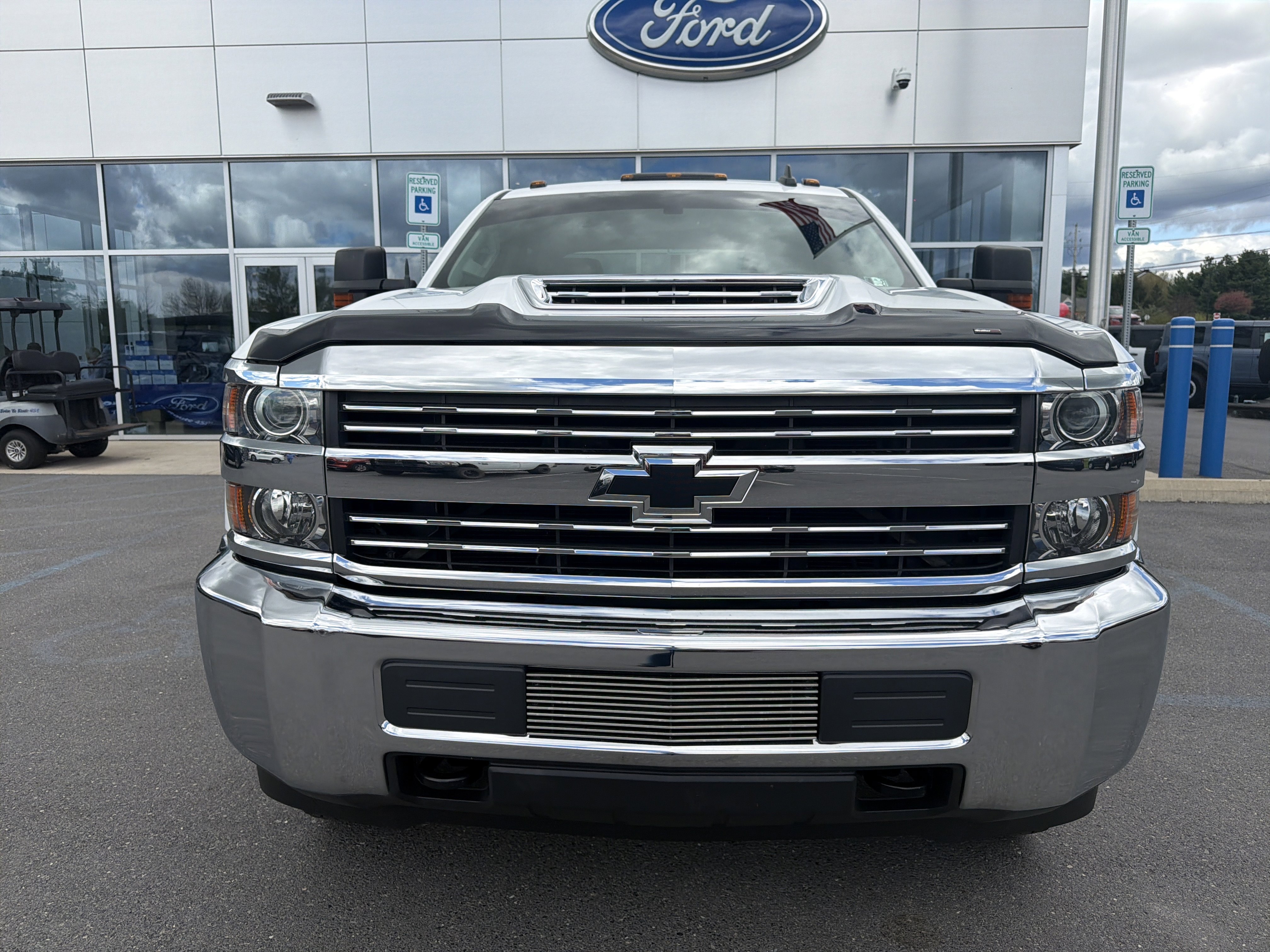 Used 2017 Chevrolet Silverado 3500 W/T w/ WT Convenience Package image 3