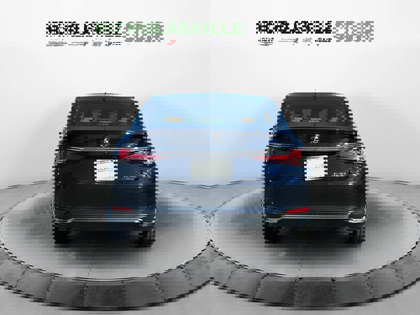 Used 2022 Lexus ES 300h w/ Luxury Package image 4