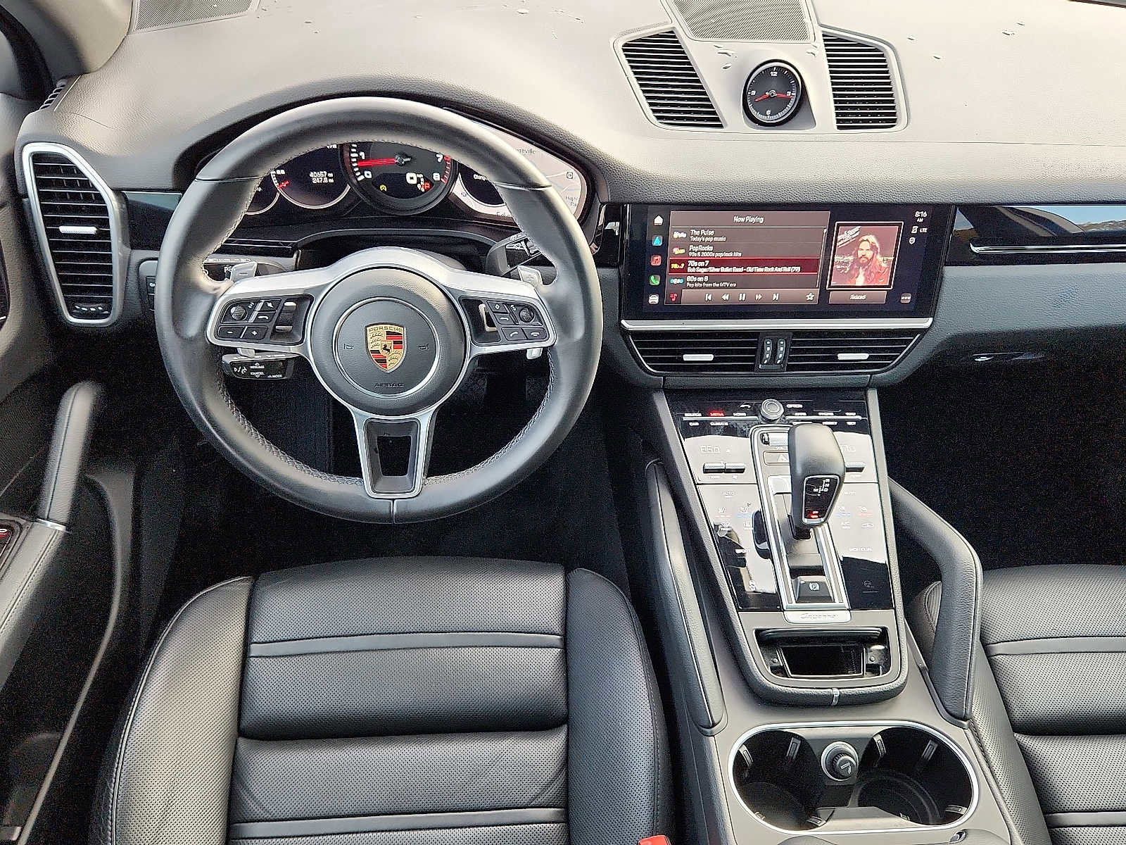 Used 2022 Porsche Cayenne Platinum Edition image 11