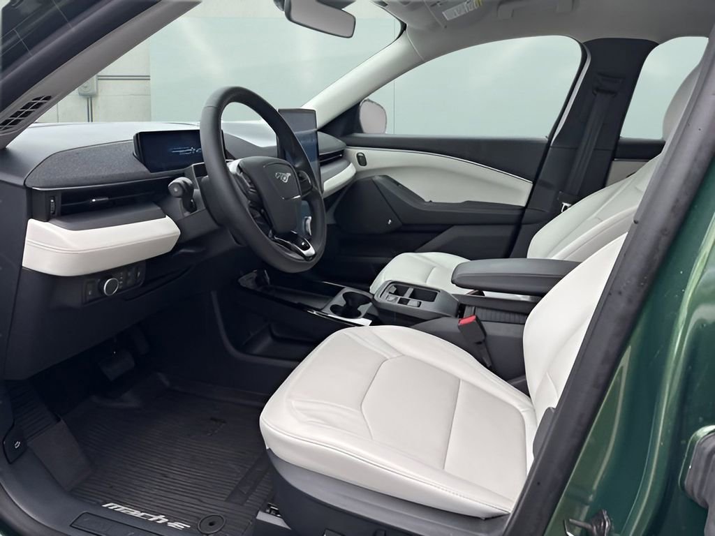 Used 2025 Ford Mustang Mach-E Premium image 10