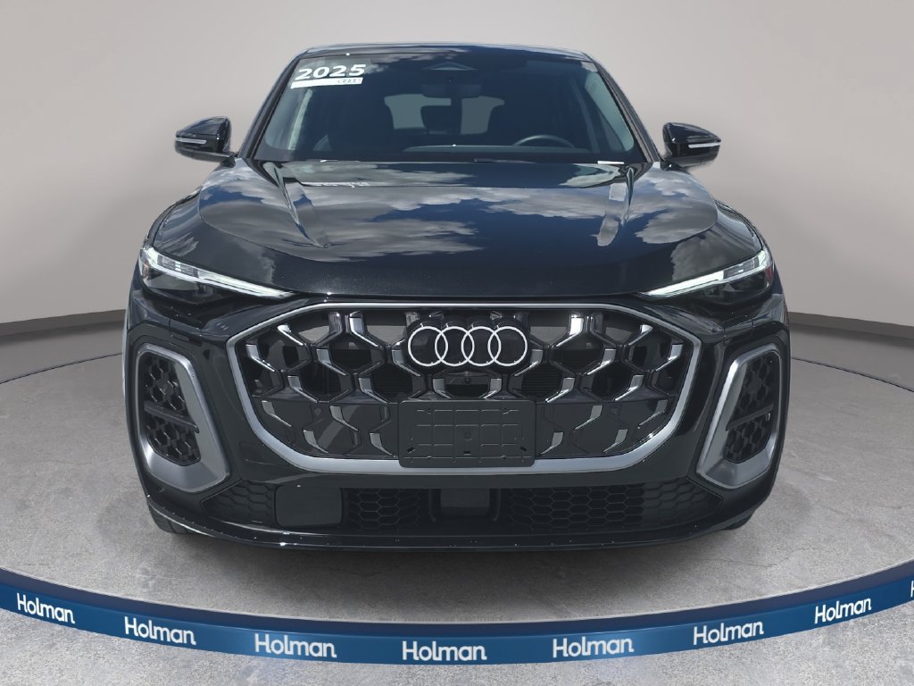 Used 2025 Audi Q5 Premium Plus w/ Premium Plus AWD/4WD image 2