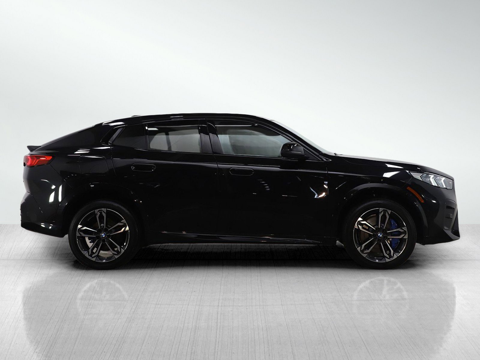 Used 2025 BMW X2 xDrive28i image 6