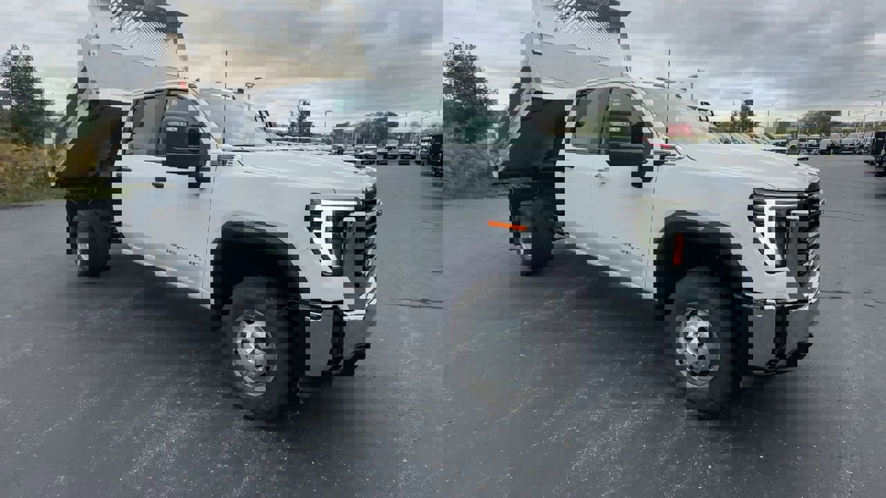 New 2025 GMC Sierra 3500 Pro w/ Convenience Package image 2
