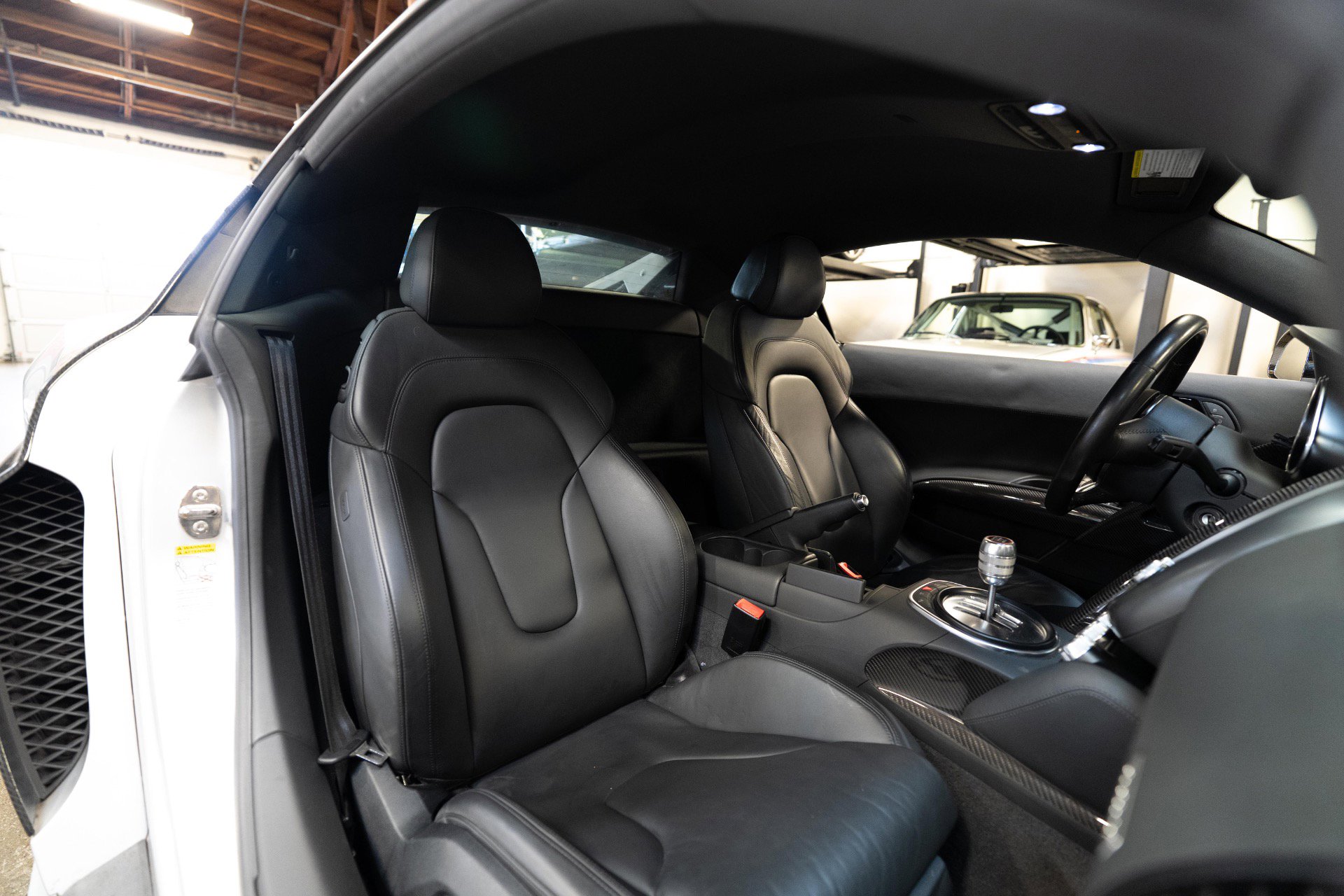 Used 2011 Audi R8 V10 image 58