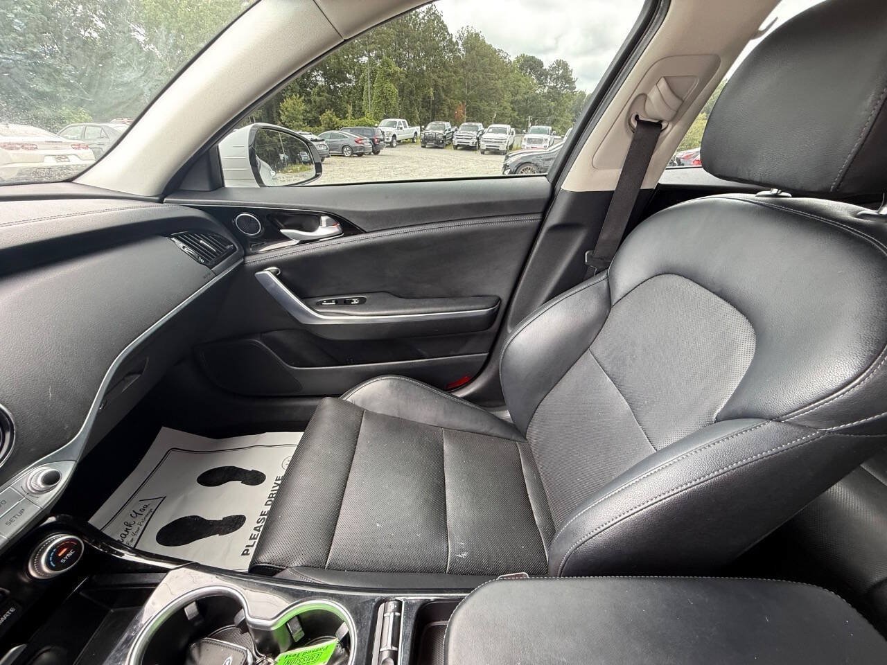 Used 2019 Kia Stinger RWD image 21