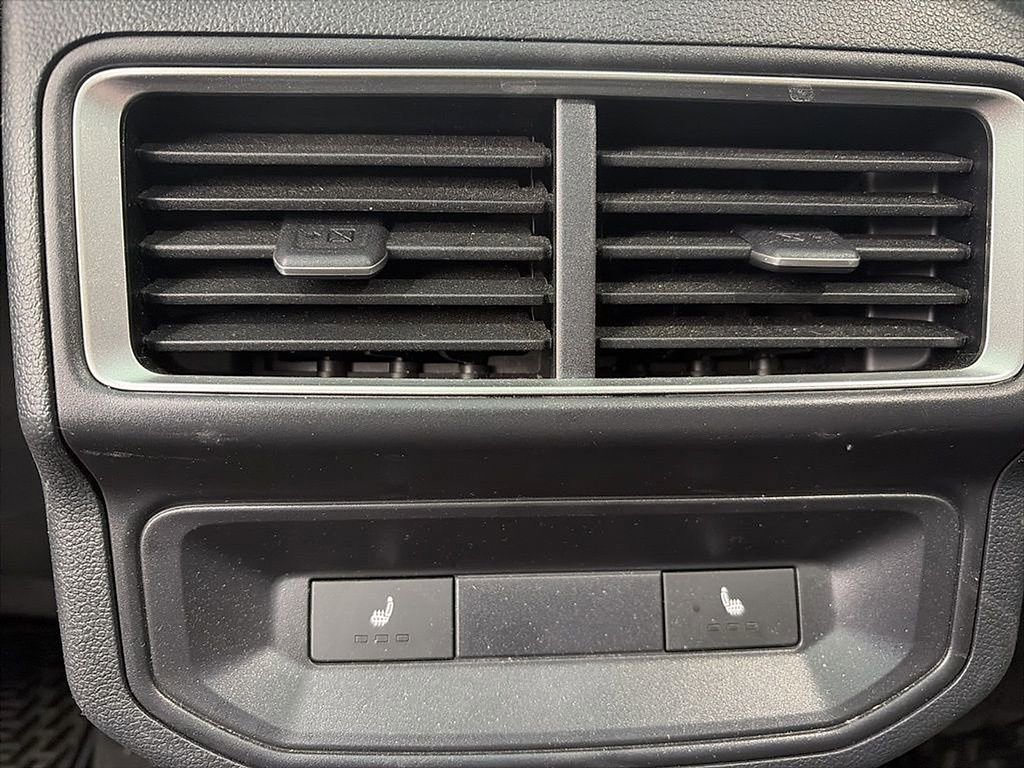 Used 2024 Volkswagen Atlas Cross Sport SEL R-Line image 15