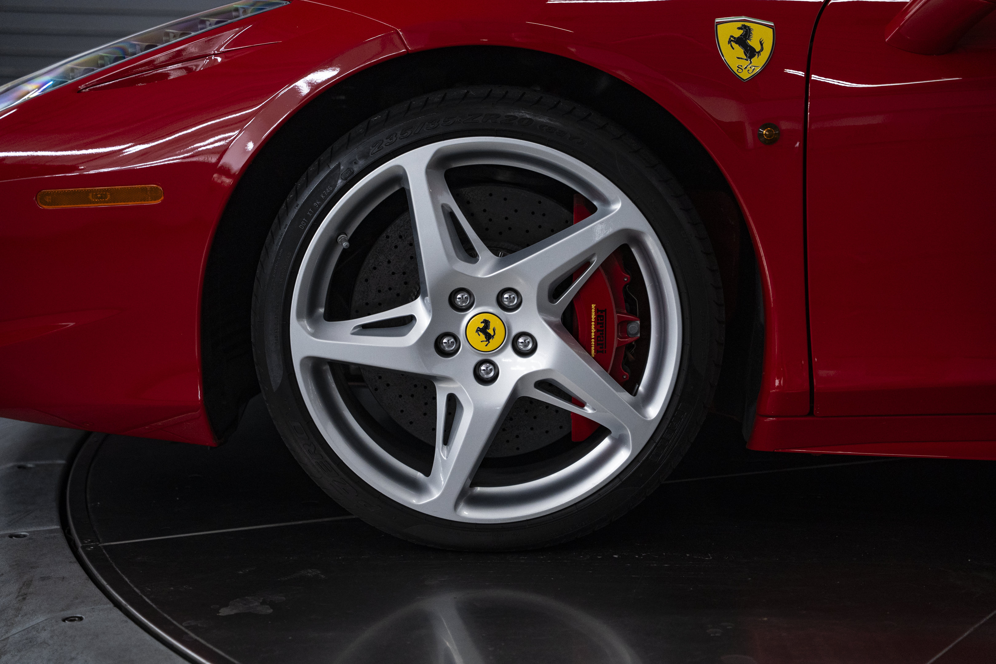 Used 2012 Ferrari 458 Spider RWD image 20