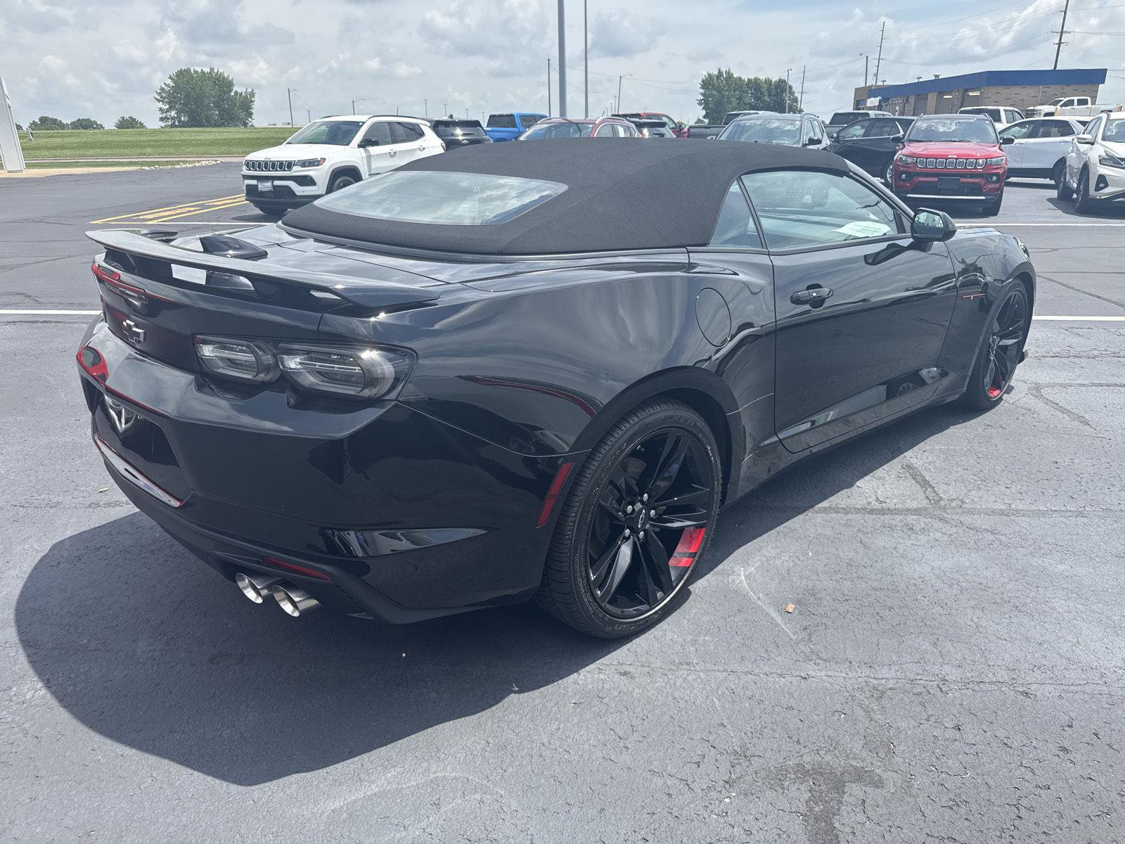 Used 2023 Chevrolet Camaro LT w/ Redline Edition RWD image 4