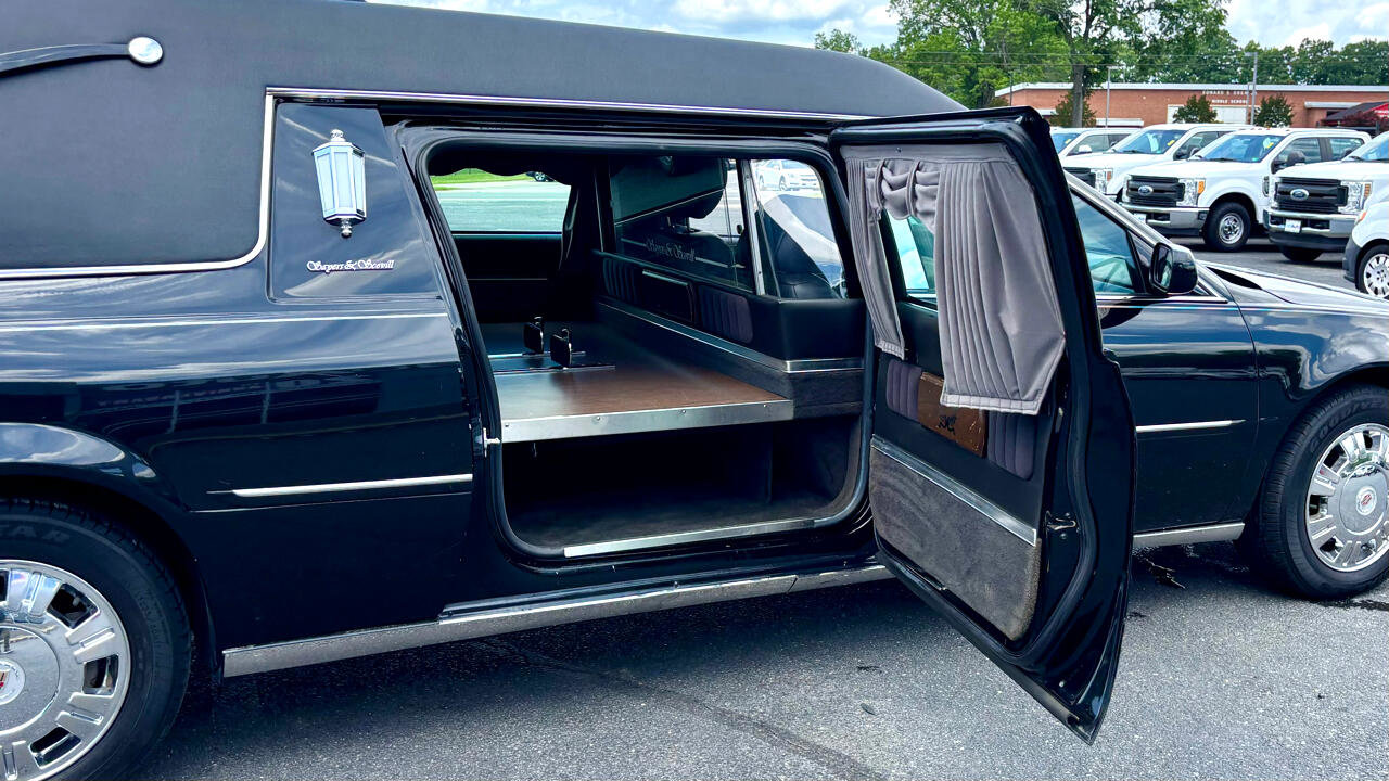 Used 2011 Cadillac DTS Hearse image 12