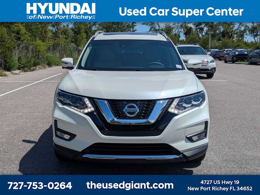 Used 2017 Nissan Rogue SL w/ SL Premium Package FWD image 8