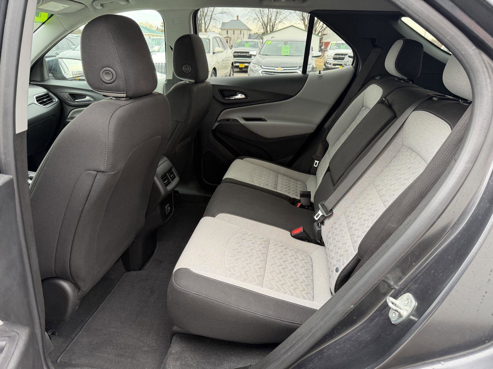 Used 2022 Chevrolet Equinox LT image 23