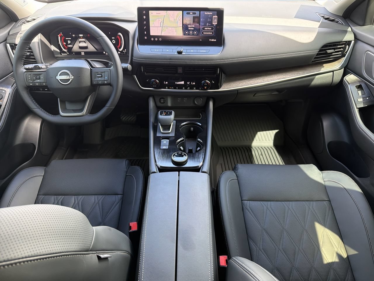 Used 2026 Nissan Rogue Platinum AWD/4WD image 13