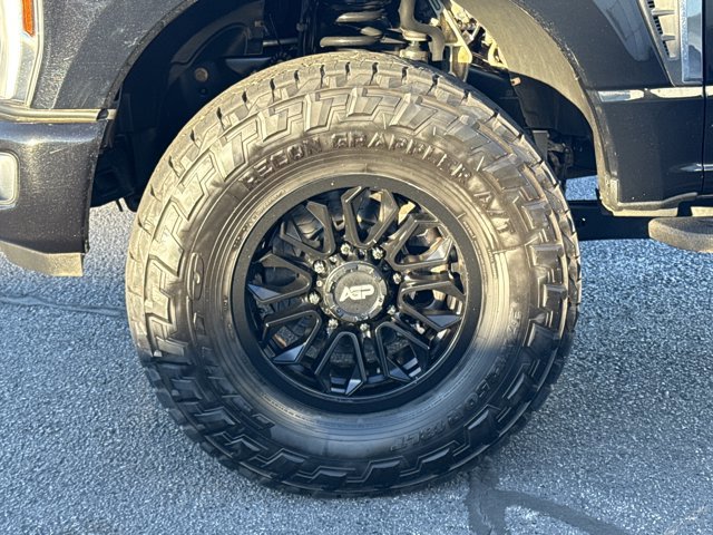Used 2024 Ford F250 Platinum w/ Tremor Off-Road Package image 17